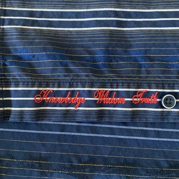 EUC Robert Graham bundle button down shirts Men’s M contrast cuffs Cotton Party - Picture 6 of 10